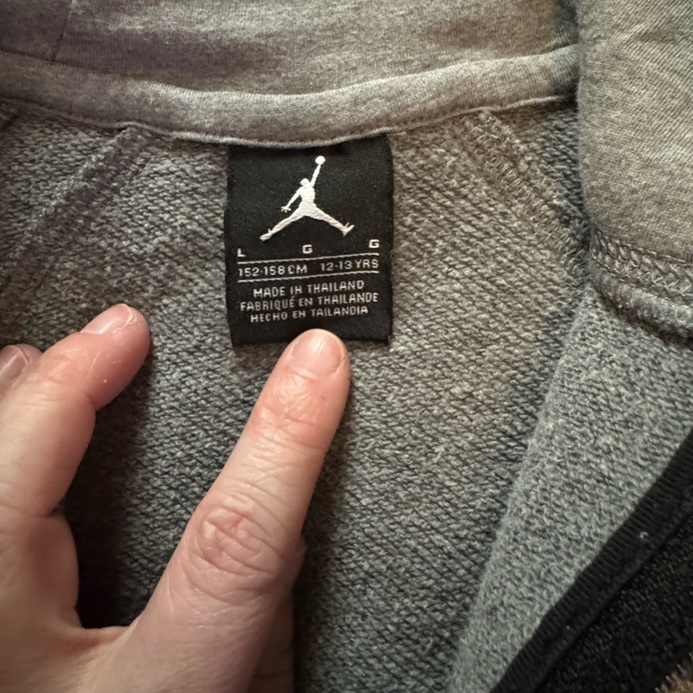 Kid’s Large Jordan Light Gray Zip-Up Hoodie - Picture 5 of 5